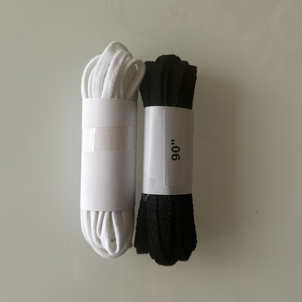 Riedell 90 inch Black and White Shoelaces Set